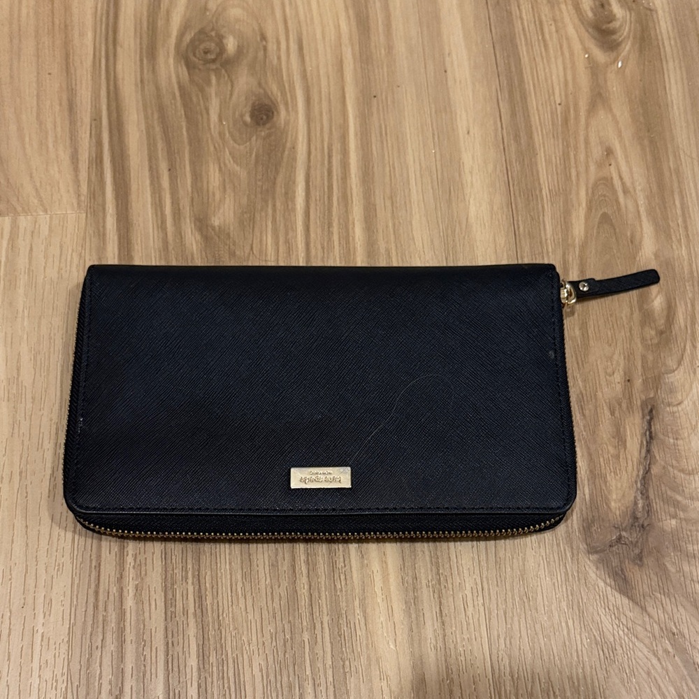 NEW, UNUSED Kate Spade Black Card Holder with Gold Accents